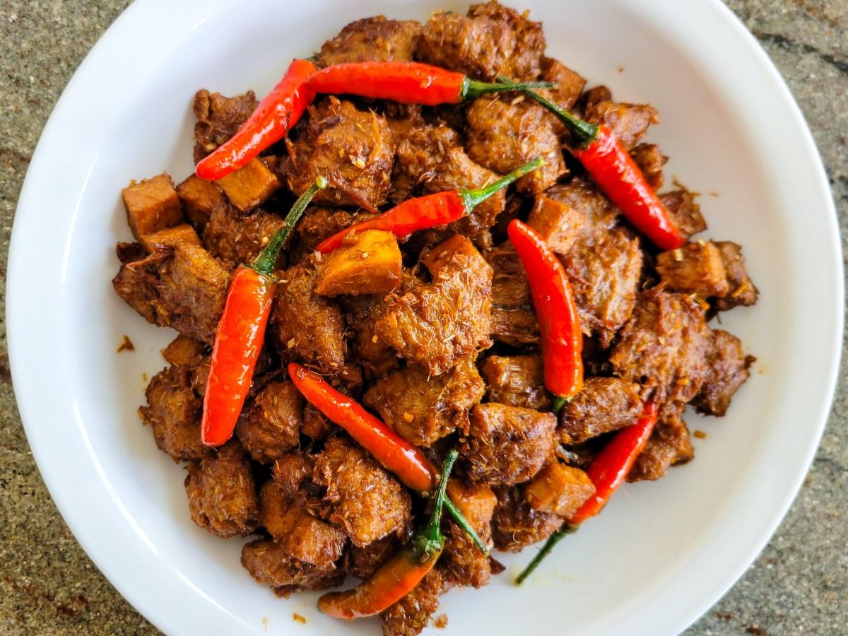 Vegetarian Spicy Lemongrass “Beef” Chunks